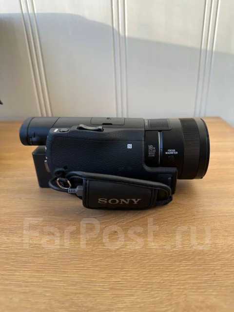Sony FDR-AX100E ����
