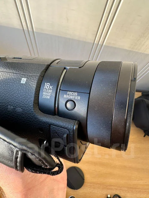 Sony FDR-AX100E ����