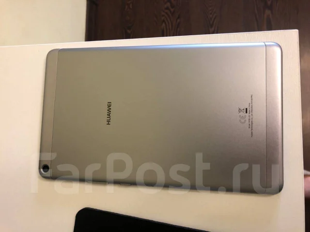 Huawei MediaPad T3. 8 ������, ������ 16 �� ����