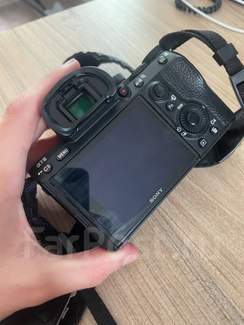 Sony Alpha ILCE-7 III ����