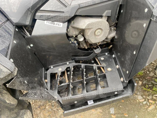 BRP Can-Am Outlander 1000R XT-P. ��������, ��, �� ����
