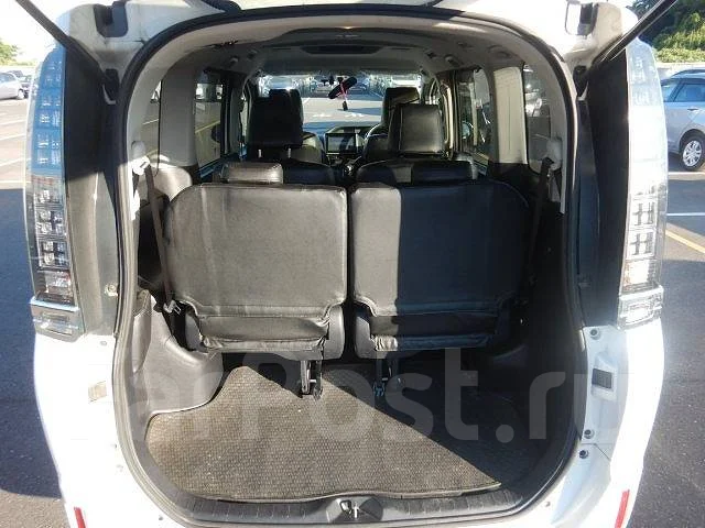 Toyota Voxy. ZRR80G ZRR80W ZRR85G ZRR85W ZWR80G ZWR80W, 2ZRFXE 3ZRFAE ����