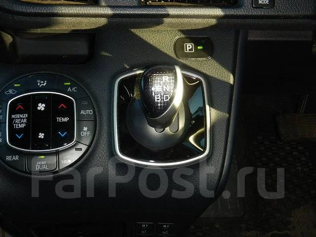 Toyota Voxy. ZRR80G ZRR80W ZRR85G ZRR85W ZWR80G ZWR80W, 2ZRFXE 3ZRFAE ����