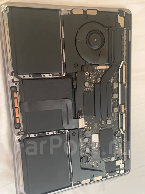 Apple MacBook Pro 13 2018. 13.3" ����
