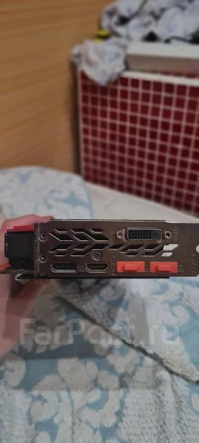 GeForce GTX 1070 ����