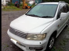 Mitsubishi Chariot ����