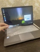 Asus ZenBook. 14.5", ��� 8 ��, ���� 500���, WiFi, Bluetooth, ����������� �� 10��. ����