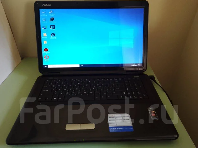 Asus K70AB. 17.3", 2,2����, ��� 4 ��, ���� 500���, WiFi: 1, Bluetooth: 1 ����