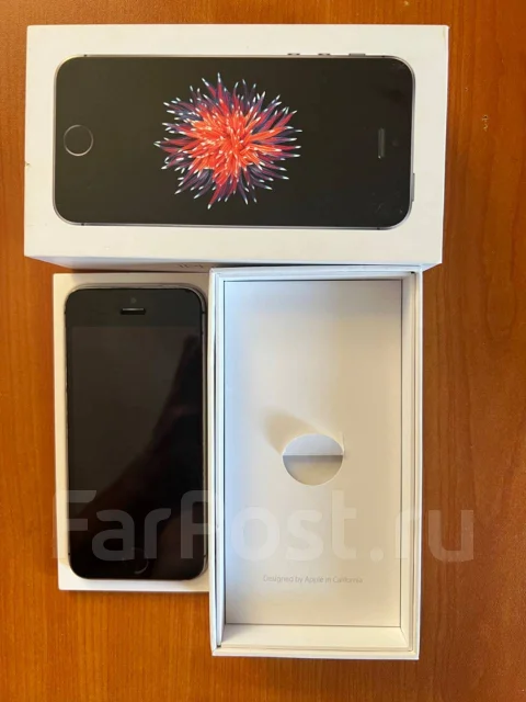 Apple iPhone SE. �/�, 32 ��, �����������, 4G LTE ����