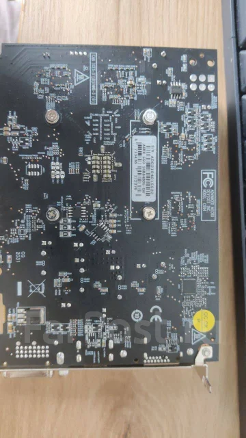 Radeon RX 550 ����