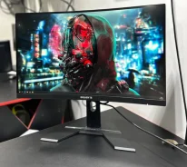 Gigabyte. 27" ����