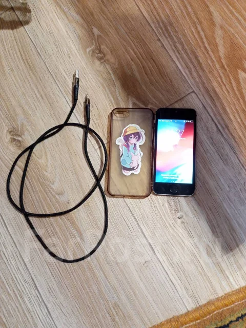 Apple iPhone 5s. �/�, 16 ��, �����������, 3G, 4G LTE ����
