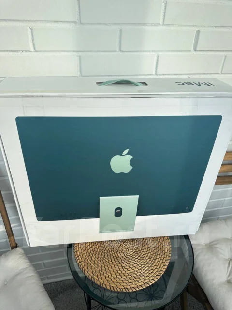 Apple. 24" ����