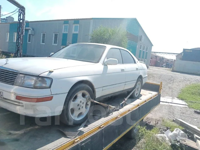 Toyota Crown. LS141, 2L ����