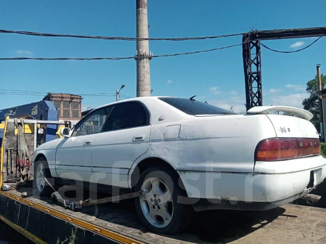 Toyota Crown. LS141, 2L ����