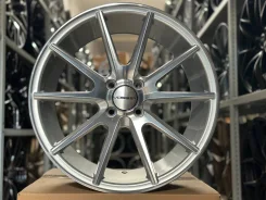 Vossen VFS-1. 8.0x18", 4x100, ET40, �� 73,1���. ��� ����� �� �������� ����