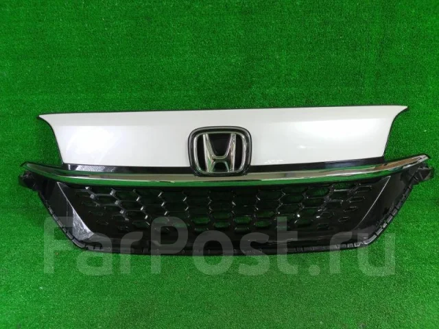 Решетка радиатора Honda Freed GB5 L15B купить во Владивостоке по цене ...