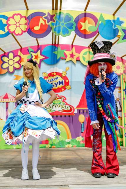 Алиса в стране чудес. Аниматор. Шоу во Владивостоке