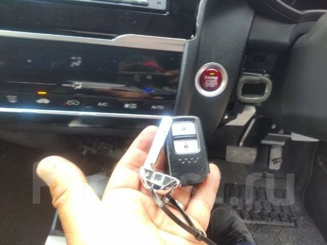 Honda Fit. �������, ��������, 1.3 (100��.�.), ������, 35 000����. ��, �/�, ��� ��� ����