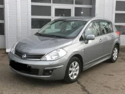 Nissan Tiida. 3N1FCAC11UK571755, HR16 ����