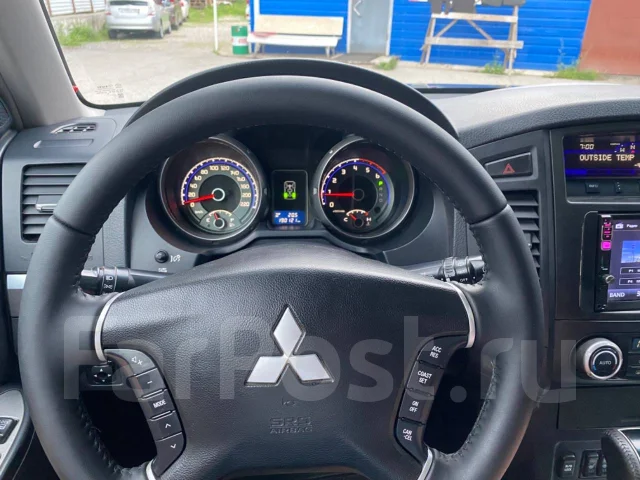 Mitsubishi Pajero. �������, 4wd, 3.2 (165��.�.), ������, 190����. �� ����