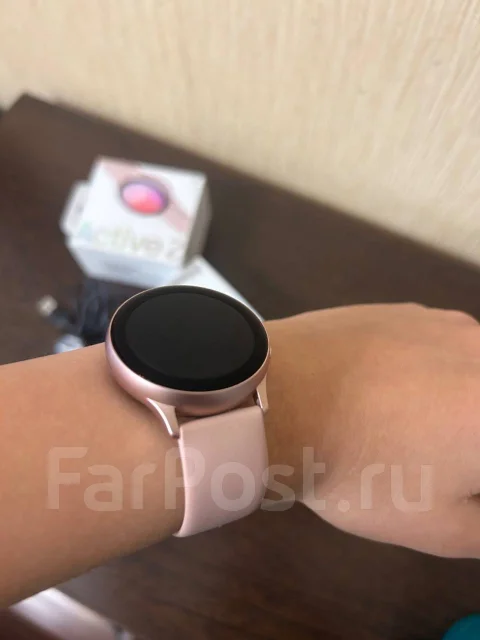 Samsung Galaxy Watch Active2. GPS, NFC, IP68 ����