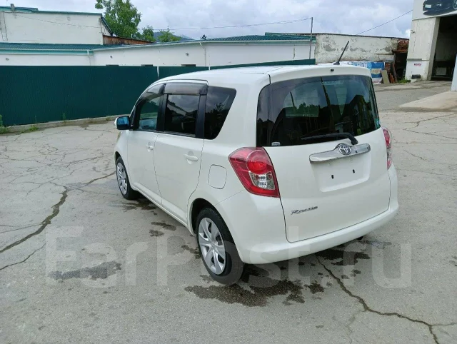 Toyota Ractis. ��������, ��������, 1.3 (90��.�.), ������, 113 000����. ��, �/� ����