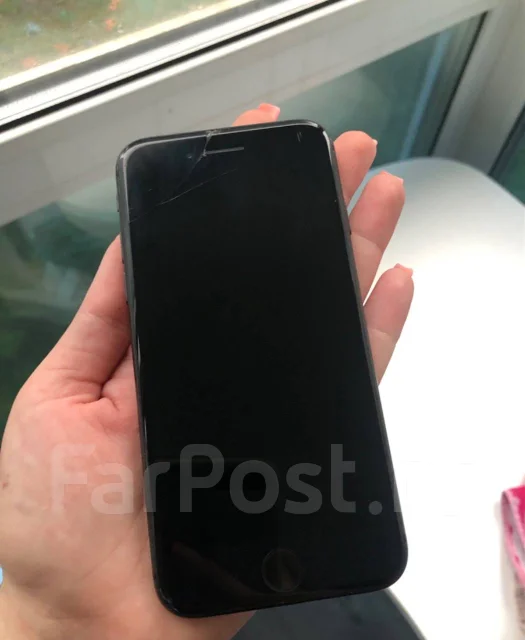 Apple iPhone 8. �/�, 64 ��, ������, 3G, 4G LTE, ����������, NFC ����