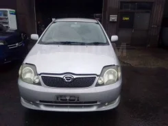 Toyota Corolla Runx. 121 ����