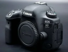 Canon EOS 6D Mark II. 20 � ����� �� ����