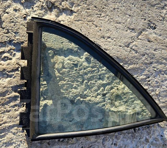 Стекло заднее правое треугольник Toyota Corolla nze121 купить в ...