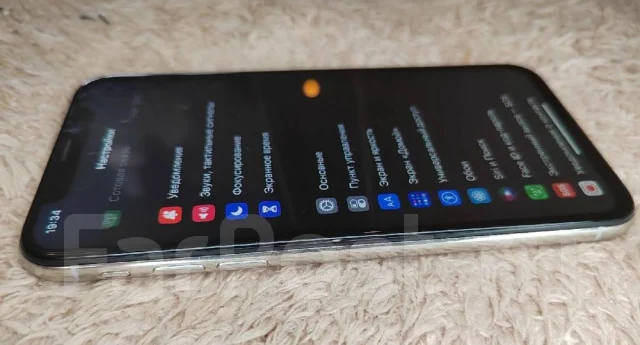 Apple iPhone X. �/�, 64 �� ����