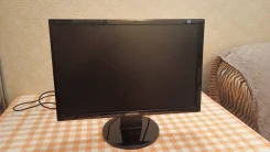 Samsung. 22", ���������� �� (LCD, LED, QLED) ����
