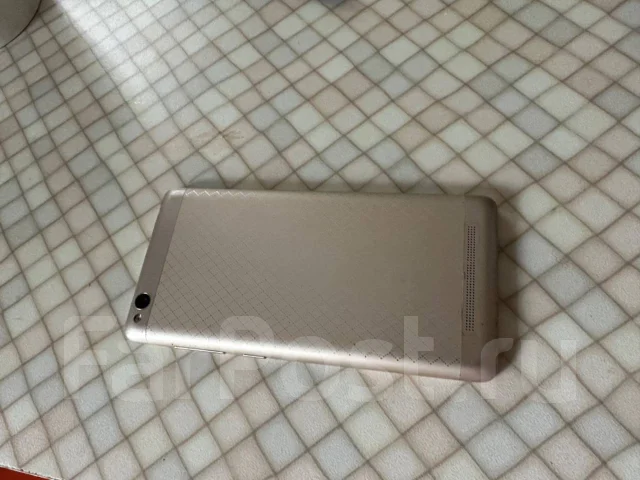 Xiaomi Redmi 3. �/�, 16 ��, �������, 4G LTE, Dual-SIM, NFC ����
