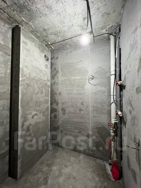 Ручная штукатурка шпаклeвка обои. Ламинат и плитка покраску стен во ...