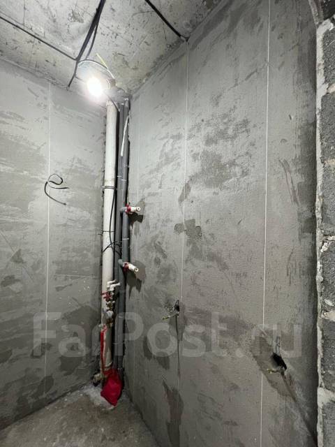 Ручная штукатурка шпаклeвка обои. Ламинат и плитка покраску стен во ...