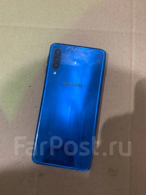 Samsung Galaxy A70. �/�, 64 ��, �����, 4G LTE, Dual-SIM, NFC ����
