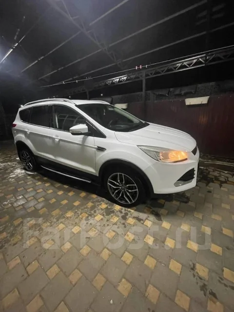 Ford Kuga ����