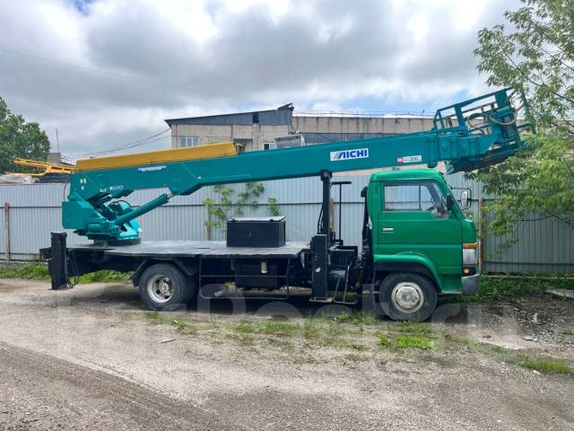 Услуги автовышки 28 метров в Уссурийске