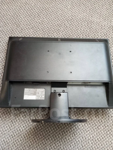 Philips. 16", ���������� OLED ����