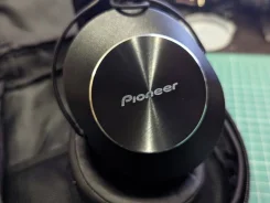 Pioneer SE-MS7BT ����
