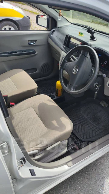 Daihatsu Mira e:S. ��������, ��������, 0.7 (52��.�.), ������, 172����. �� ����