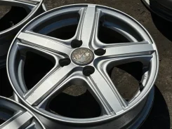 Dunlop Plencia. 4.5x15", 4x100, ET43, �� 73,1���. ����