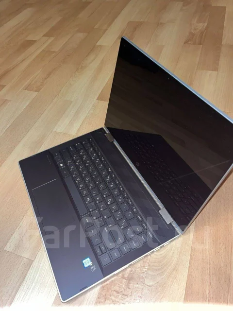HP Pavilion x360. 2,3����, ��� 4 ��, ���� 1 000���, WiFi: 1, Bluetooth: 1 ����
