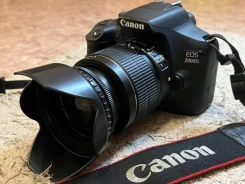 Canon EOS 2000D Kit ����