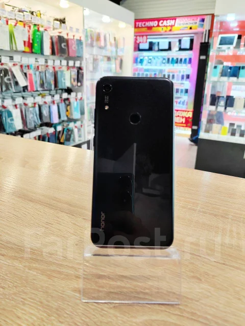 Honor 8A. �/�, 64 ��, ������ ����