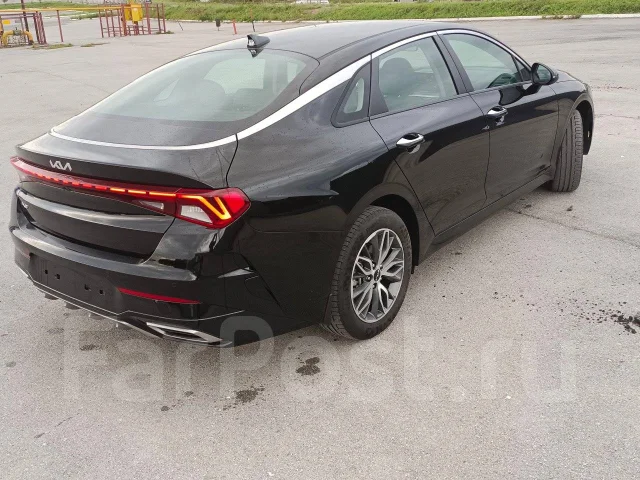 Kia K5. 256554255, 244854 ����