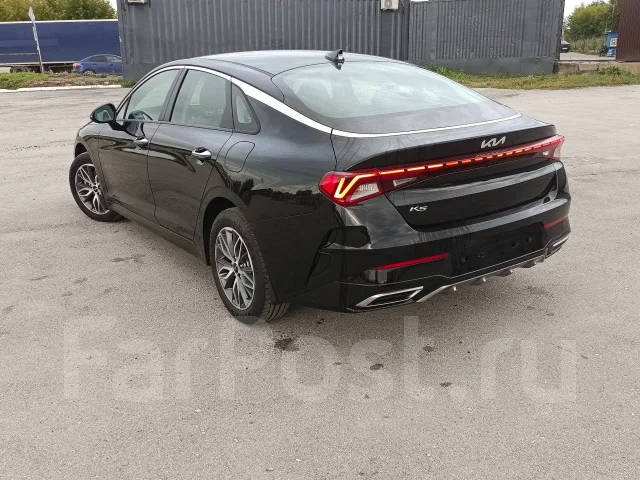 Kia K5. 256554255, 244854 ����