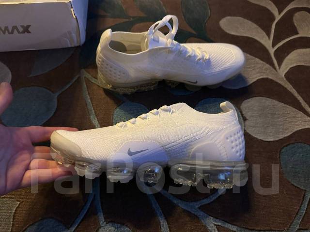 Nike air vapormax store 2 triple white