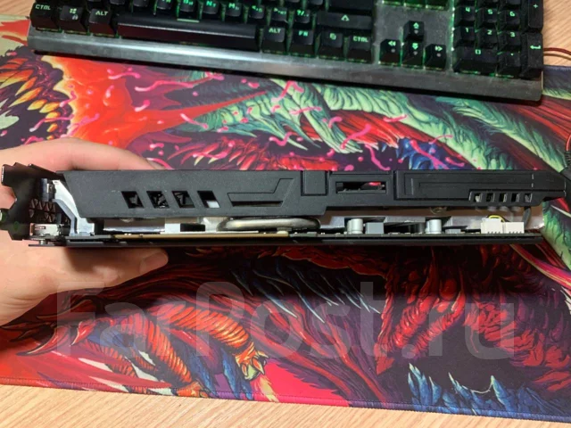 GeForce GTX 1070 ����